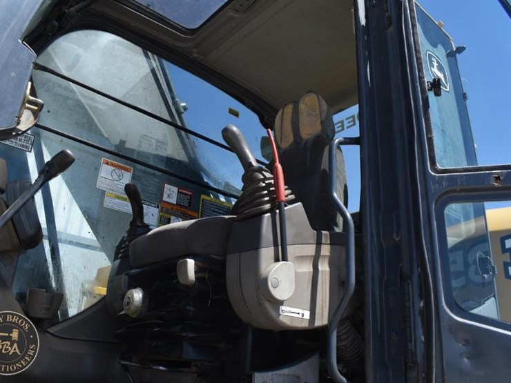 2010-deere-350d-lc-image-59