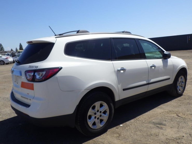 2014-chevrolet-traverse-image-3