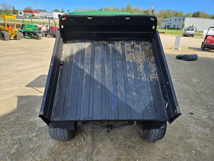 john-deere-gator-image-12