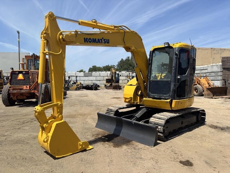 komatsu-pc78us-8-image-1