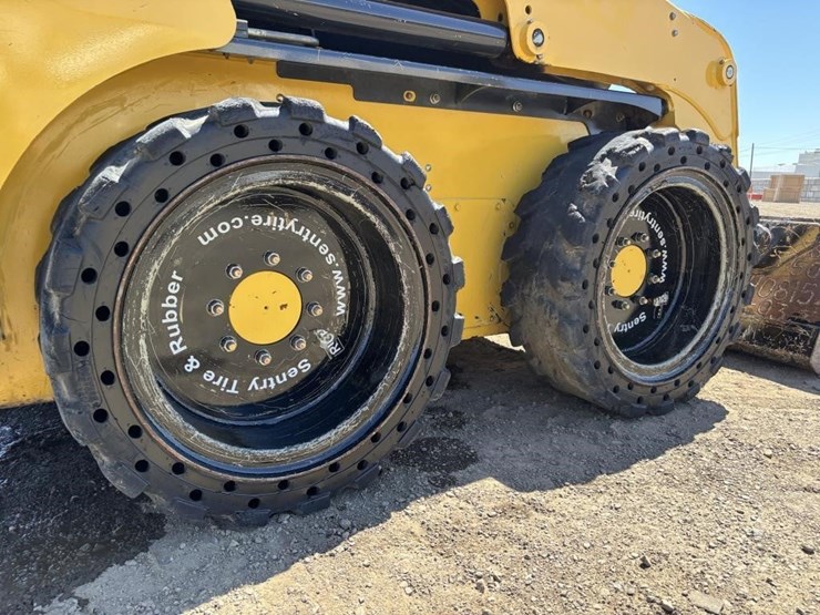 2018-yanmar-s220r-image-22