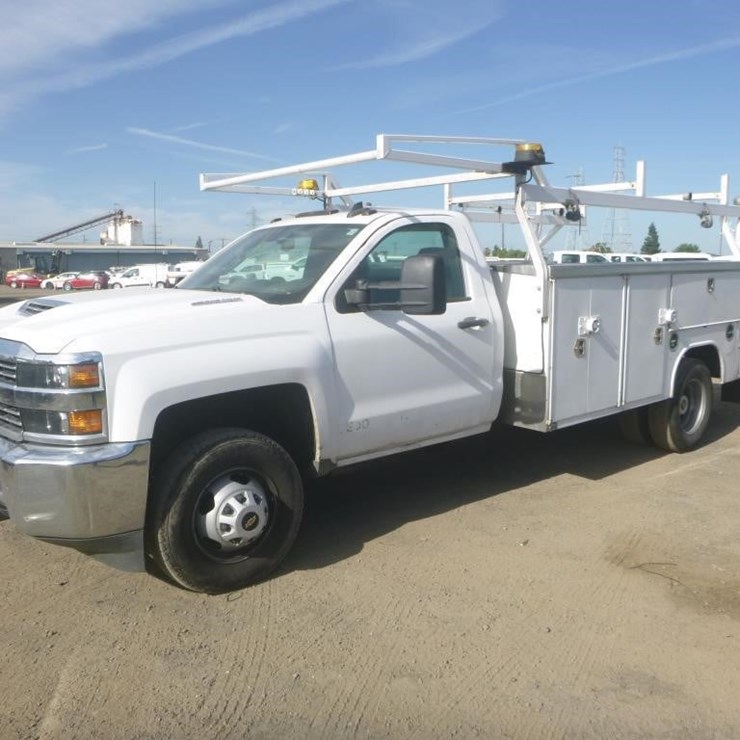 2018 CHEVROLET 3500
