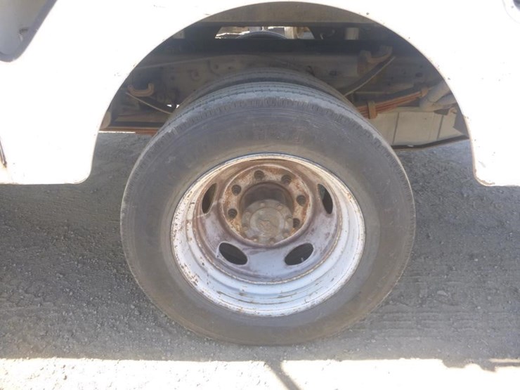 2001-ford-f450-image-18