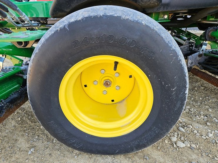john-deere-6080a-image-11