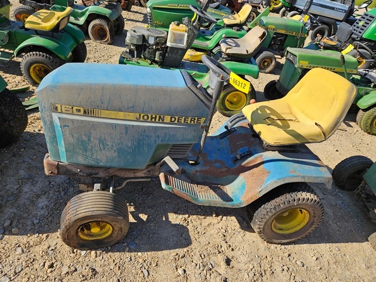 john-deere-160-image-2