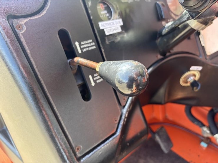 2005-jlg-g6-42a-image-27