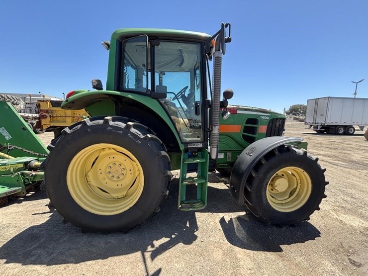 john-deere-6230-image-7