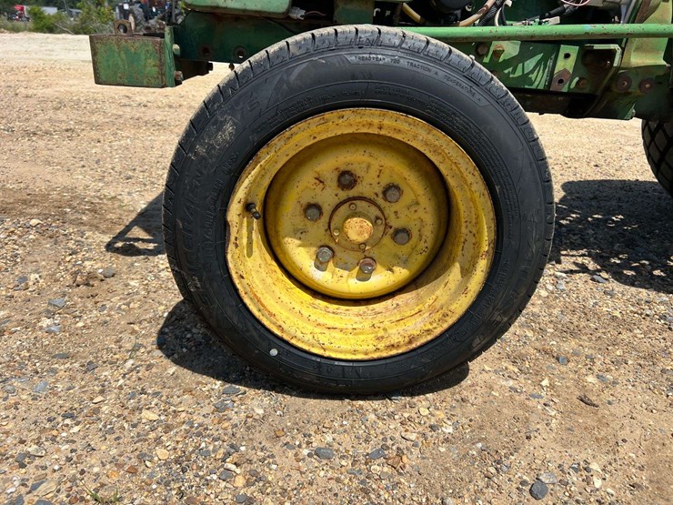 john-deere-750-image-9