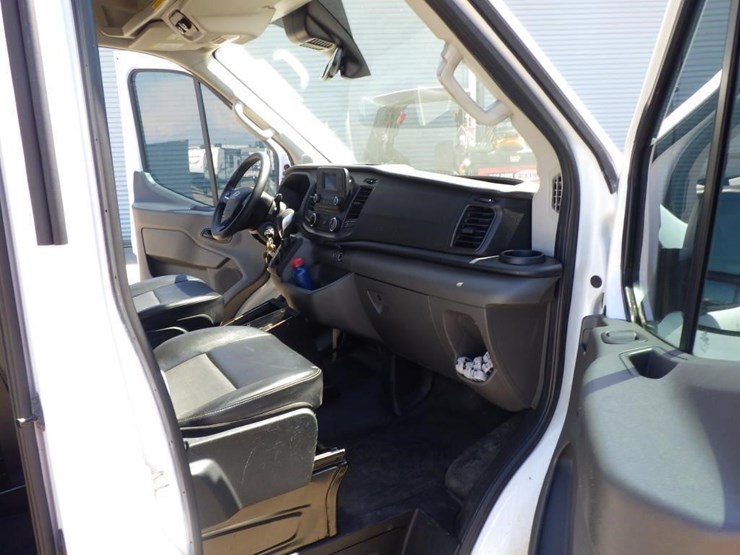 2020-ford-transit-image-6