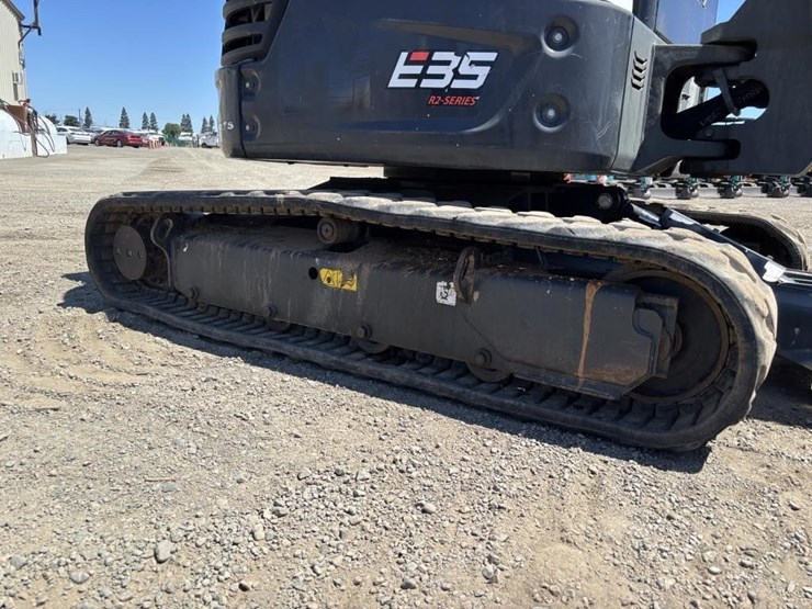 2022-bobcat-e35-image-23
