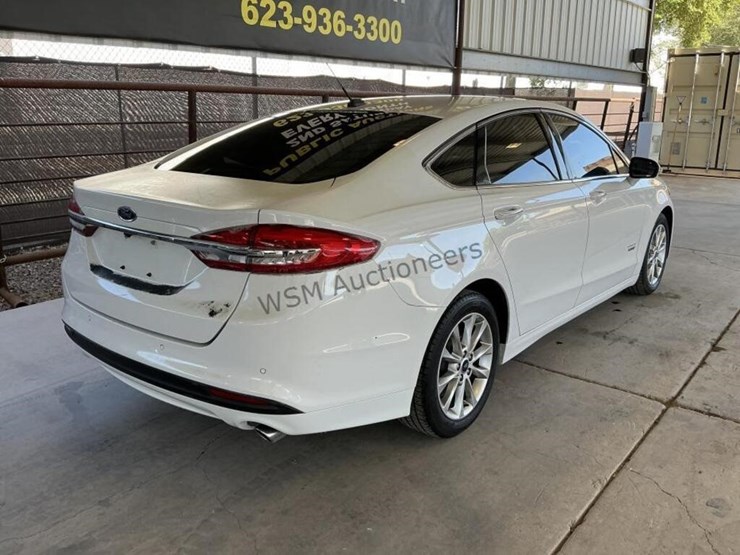 2018-ford-fusion-energi-sdn-image-6