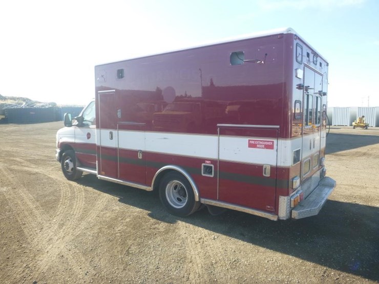 2014-ford-e350-image-4