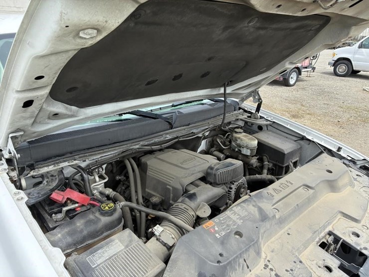 2012-gmc-2500hd-image-10
