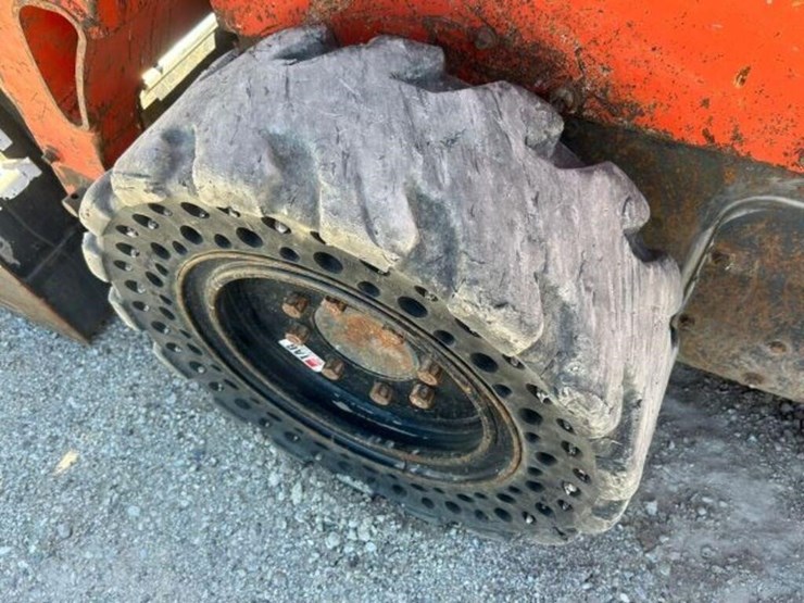 2018-kubota-ssv65-image-60