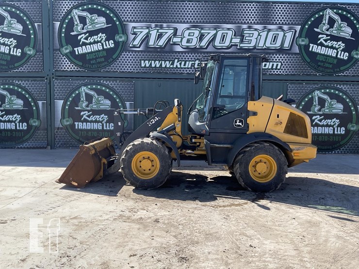 2020-deere-324l-image-1