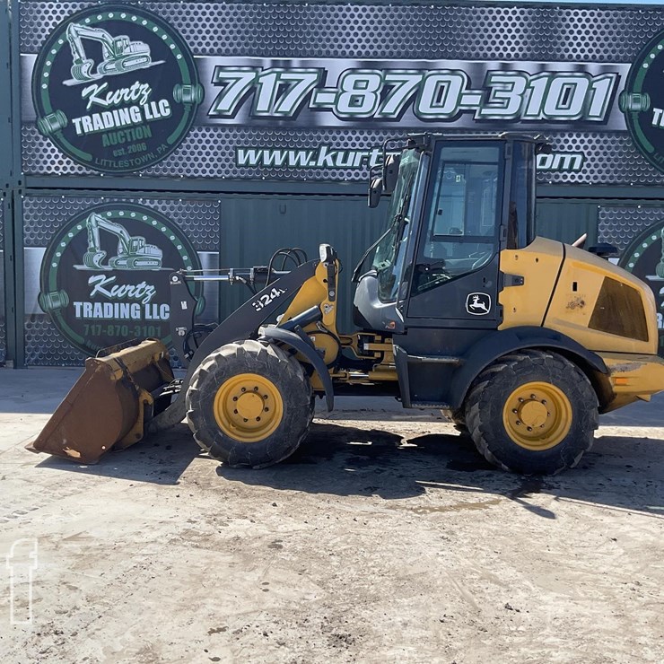 2020 DEERE 324L