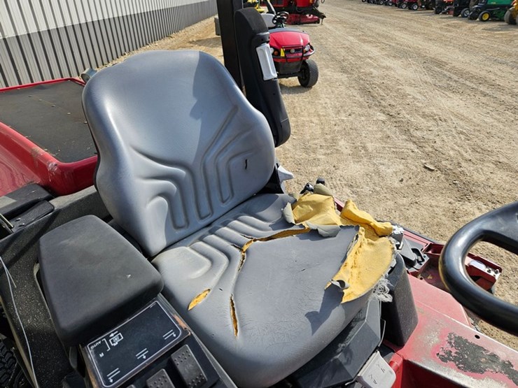 #5037-•-toro-ground-master-4000d-4x4-wide-area-mower-image-22