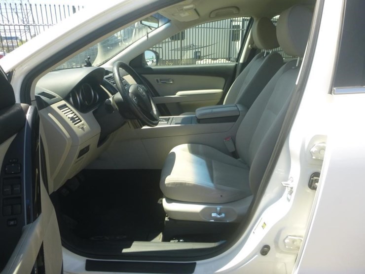 2012-mazda-cx9-image-8