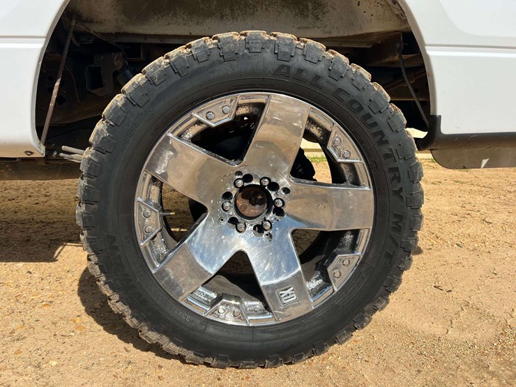 2010-ford-f150-xlt-image-12