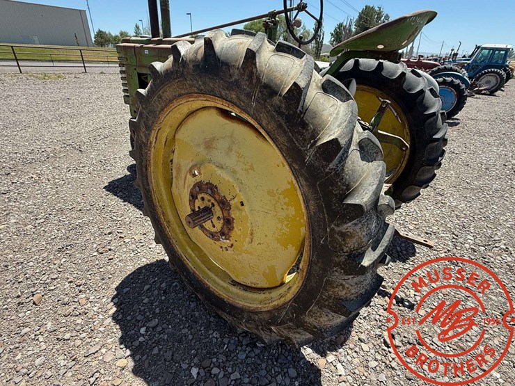 1947-john-deere-b-image-6