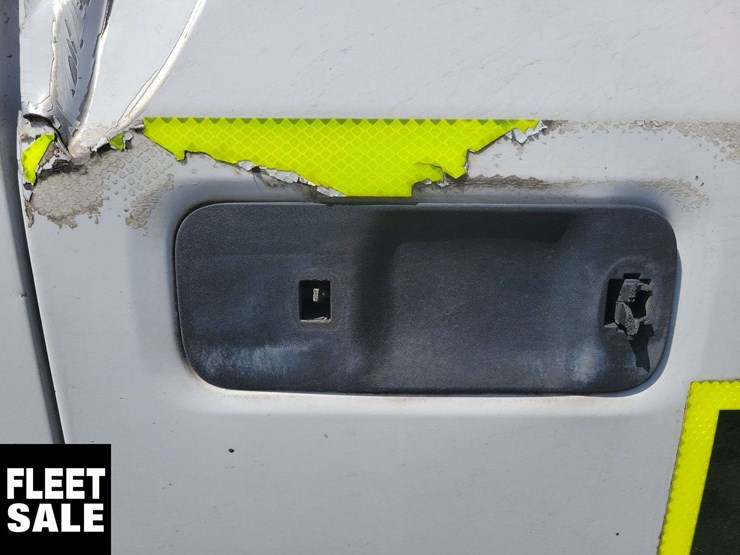 2021-ford-f550-image-27