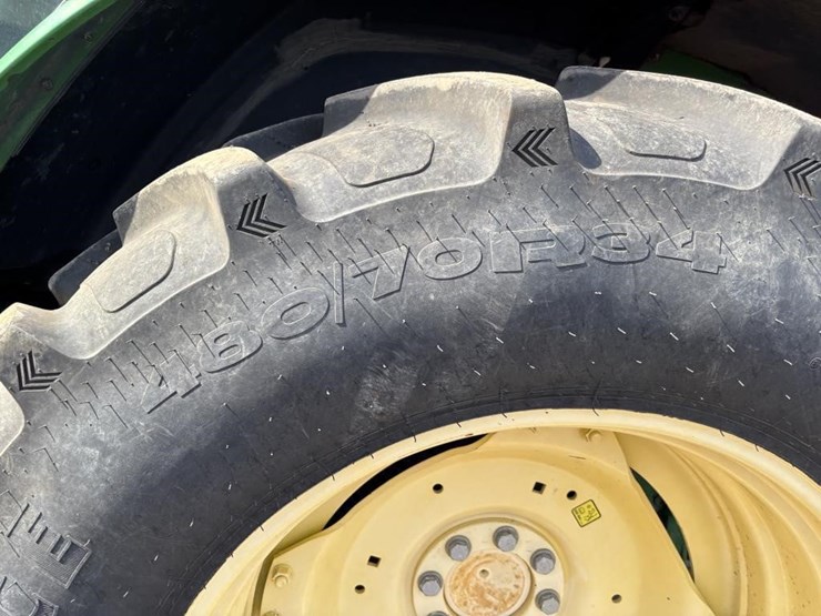 john-deere-6420-image-32