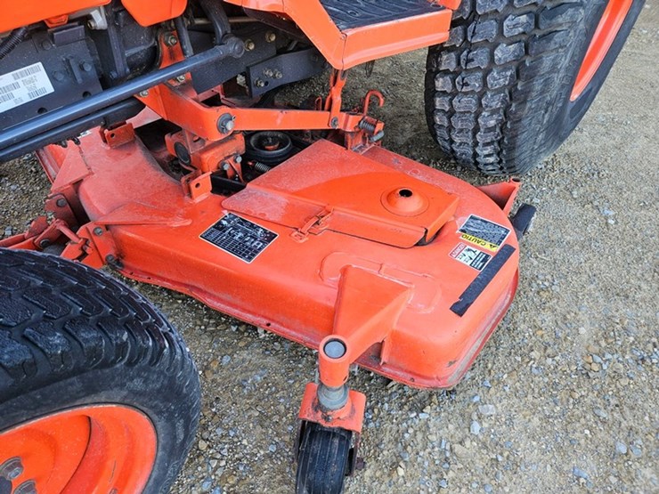 kubota-b7800hst-image-12