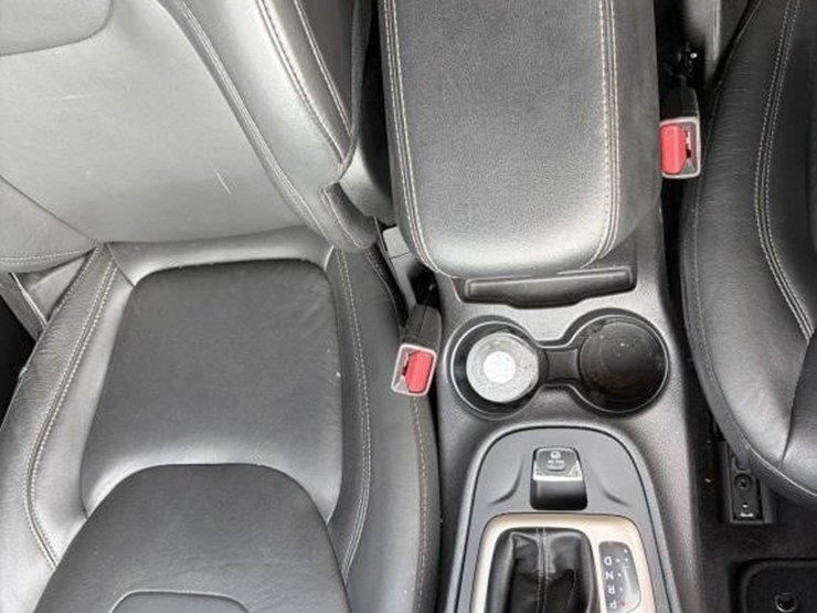 2018-jeep-cherokee-image-17