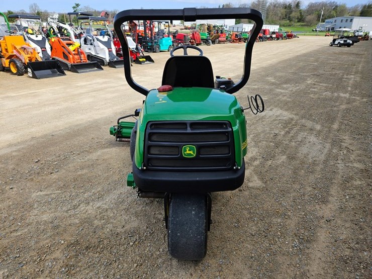 john-deere-2500e-image-4