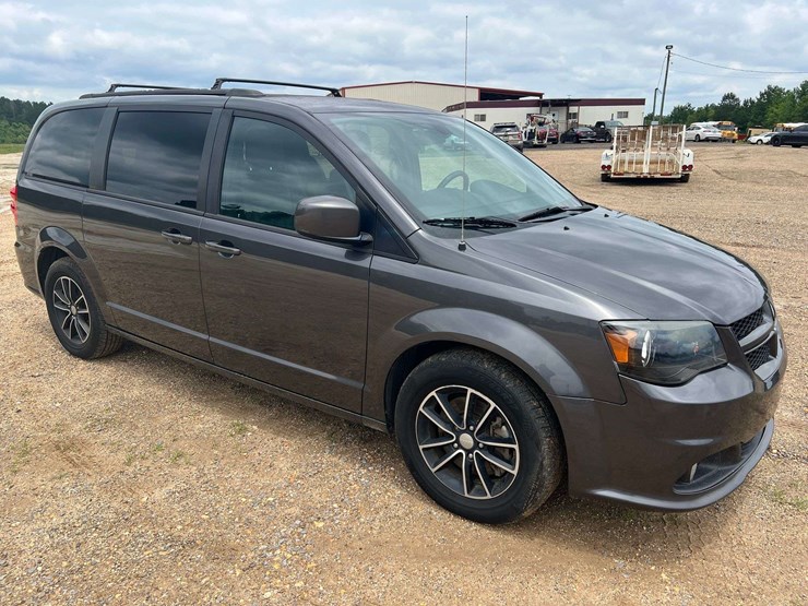 2018-dodge-grand-caravan-gt-image-4