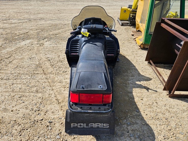 #5106-•-polaris-600-xcr`-snow-mobile-image-4