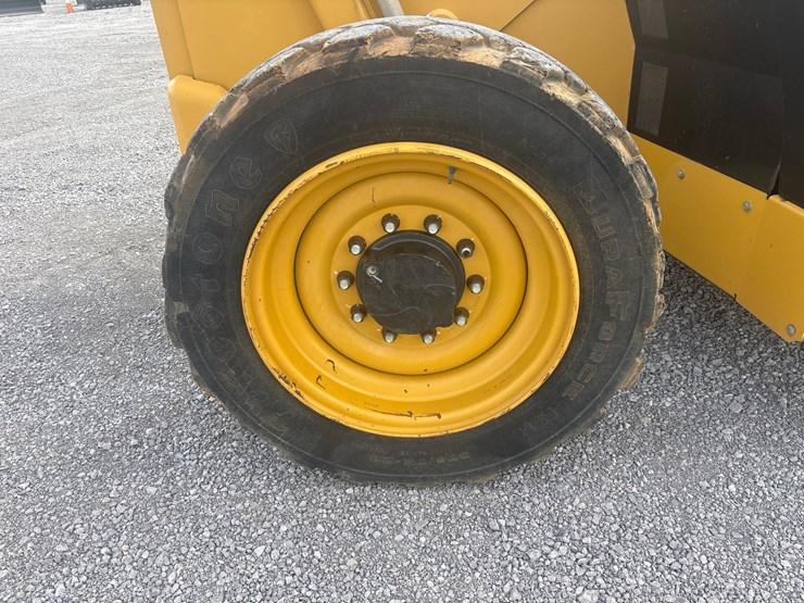 caterpillar-tl642d-image-9