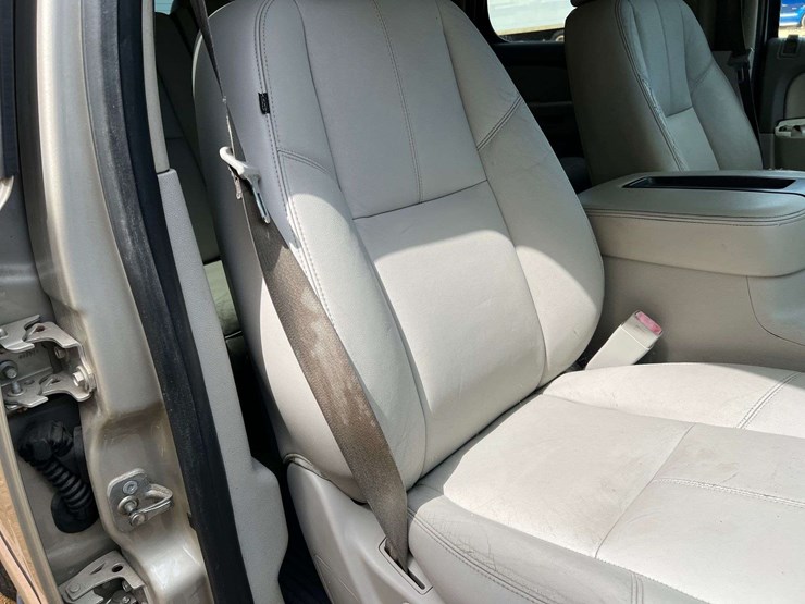 2013-gmc-yukon-slt-image-29