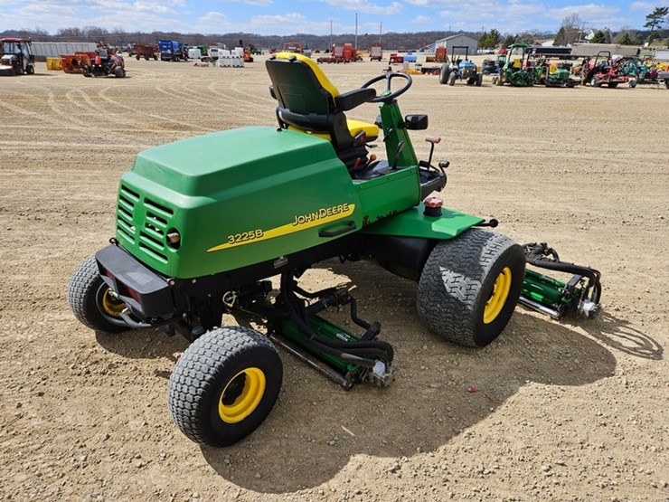 john-deere-3225b-image-5