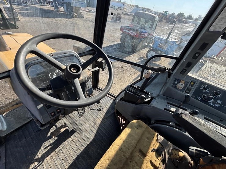1993-ford-6640-image-22