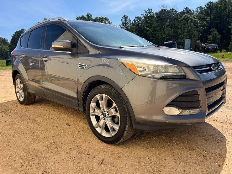 2014-ford-escape-titanium-image-4