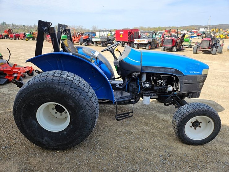 new-holland-tn65-image-6