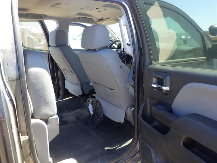 2017-chevrolet-1500-image-8