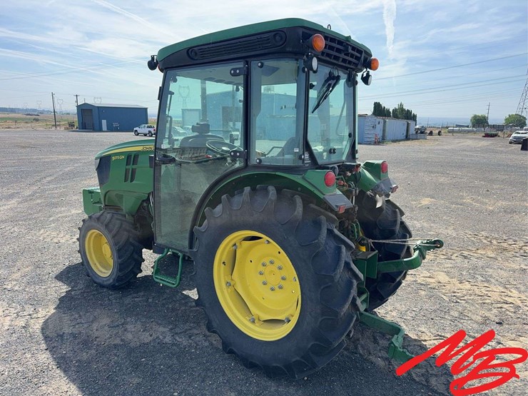 2023-john-deere-5075gn-image-3