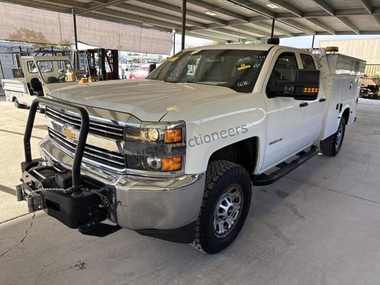 2018-chevrolet-silverado-3500hd-image-4