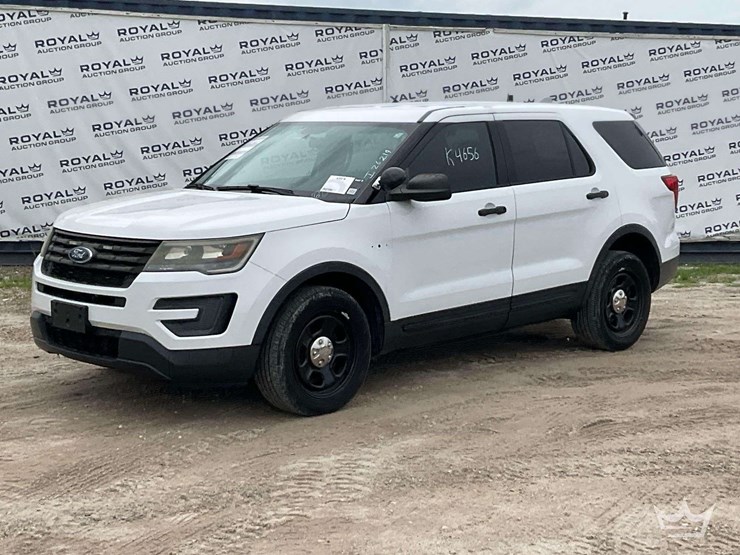 2017-ford-explorer-image-1
