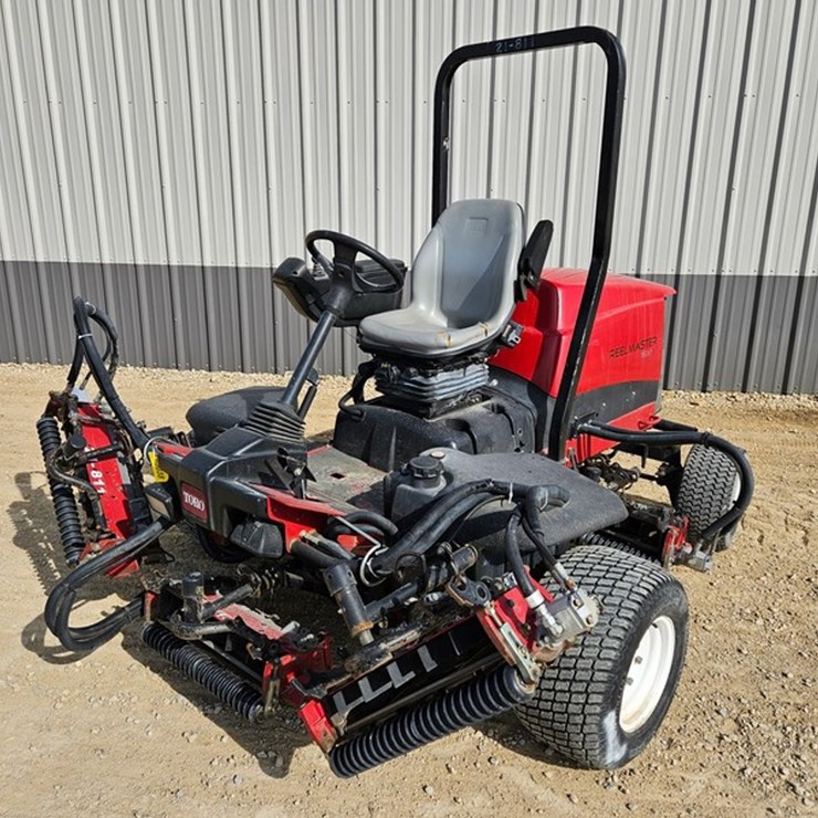 #5038 • Toro Reel Master 5210F Fairway Mower