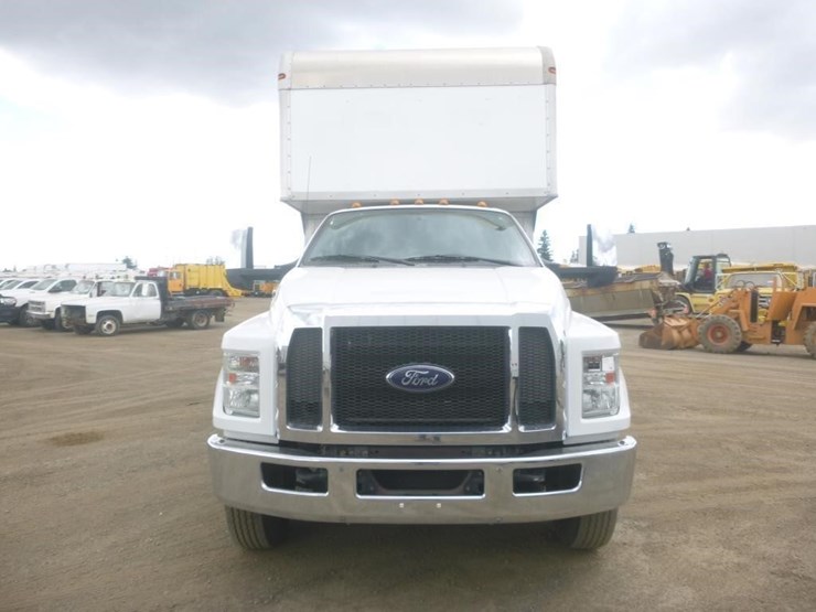 2016-ford-f650-xlt-image-8