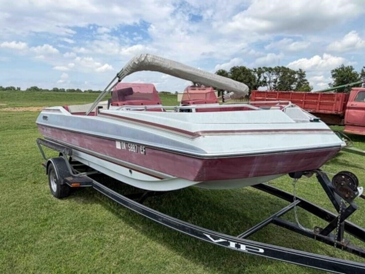 1991-galaxie-19’-deck-boat-&-trailer-image-2