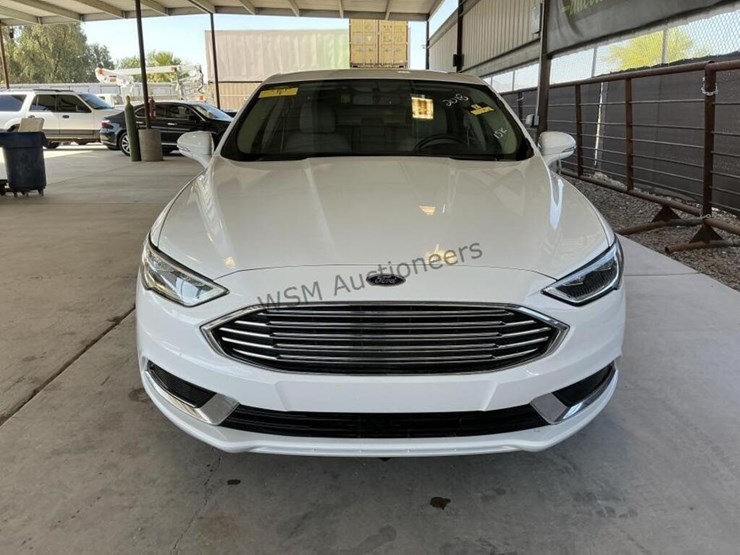 2018-ford-fusion-energi-sdn-image-3