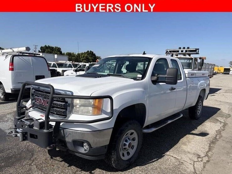 2012-gmc-3500hd-image-1