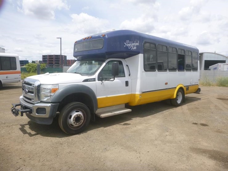 2015-ford-f550-image-1