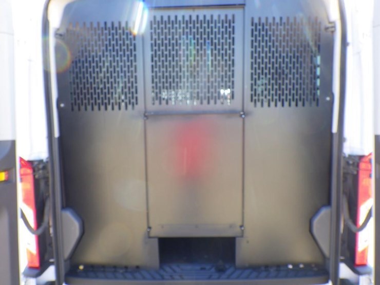 2020-ford-transit-image-8