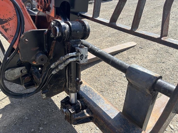 2005-jlg-g6-42a-image-12