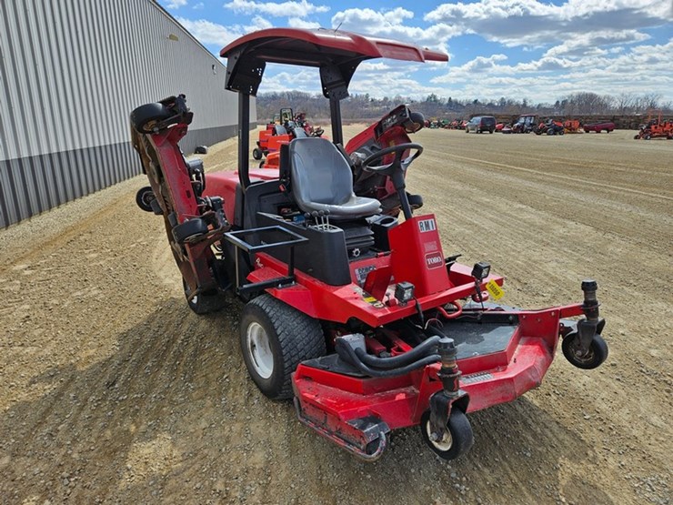 #5050-•-toro-ground-master-4000d-wide-area-mower-image-25